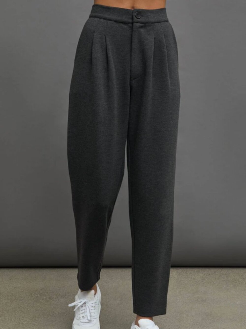 NWT Carbon38 Charcoal Pleated Trousers Tapered S